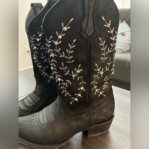 J.B. Dillon women’s black cowboy boots size 9